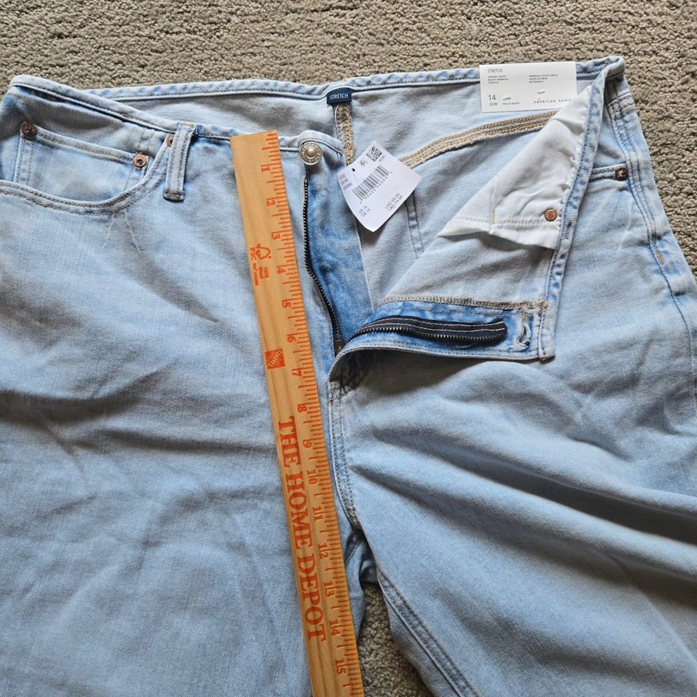American Eagle Dreamy Drape Baggy Bermuda Shorts Light Wash Stretch Size 14 NWT - Picture 3 of 4
